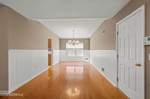 53 Skyline Dr, Lakewood, NJ 08701 - Photo 8