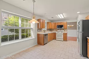 53 Skyline Dr, Lakewood, NJ 08701 - Photo 16