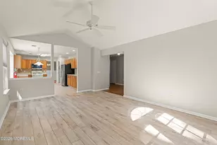 53 Skyline Dr, Lakewood, NJ 08701 - Photo 22
