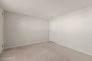 53 Skyline Dr, Lakewood, NJ 08701 - Photo 34