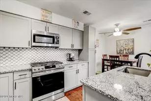 30 Remington Dr, Freehold, NJ 07728 - Photo 10