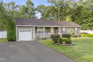 4 Hidden Hollow Ct, Jackson, NJ 08527 - Photo 2
