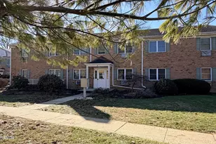 4 Windsor Terrace, Freehold, NJ 07728 - Photo 2