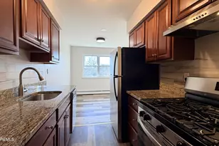 4 Windsor Terrace, Freehold, NJ 07728 - Photo 16