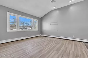 1094 June Ct, Toms River Township, NJ 08753 - Photo 4