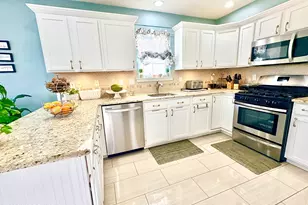 16 Round Valley Ct, Lakewood, NJ 08701 - Photo 4