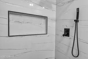 18 Cabrillo Blvd, Toms River Township, NJ 08757 - Photo 20