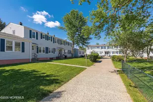 135 Belshaw Ave, Shrewsbury, NJ 07724 - Photo 2