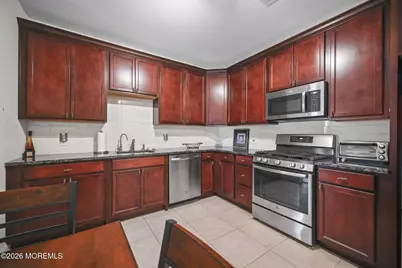 115 Becket Way, Morganville, NJ 07751 - Photo 6