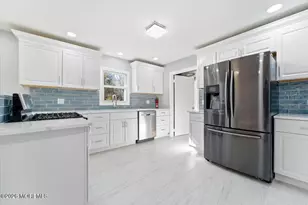 629 W Commodore Blvd, Jackson, NJ 08527 - Photo 10