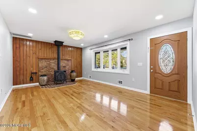 629 W Commodore Boulevard, Jackson, NJ 08527 - Photo 4