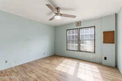 76 Deer Way, Manalapan Township, NJ 07726 - Photo 20