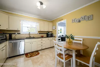 25 Tarrytown Road, Manalapan Township, NJ 07726 - Photo 6