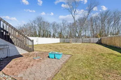 33 Willow Street, Port Monmouth, NJ 07758 - Photo 20