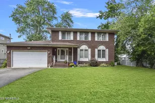 29 Maple St, Middletown, NJ 07758 - Photo 1