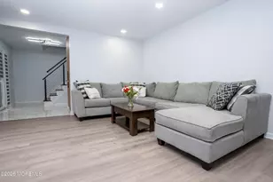 29 Maple St, Middletown, NJ 07758 - Photo 4