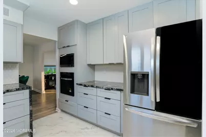 29 Maple Street, Middletown, NJ 07758 - Photo 8