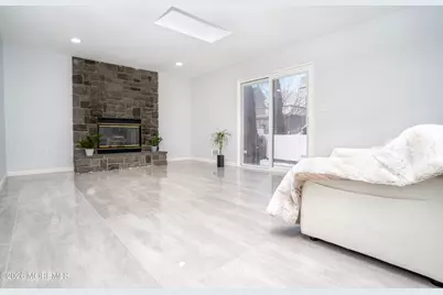 29 Maple Street, Middletown, NJ 07758 - Photo 10