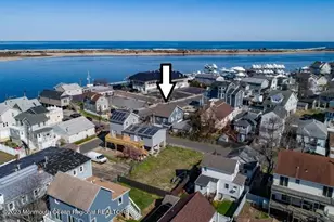 16 Cornwall St, Highlands, NJ 07732 - Photo 10