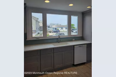 16 Cornwall Street, Highlands, NJ 07732 - Photo 12