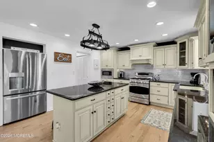 44 Claudia Ln, Beach Haven, NJ 08050 - Photo 8