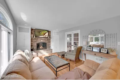 20 Princeton Drive, Manalapan Township, NJ 07726 - Photo 10