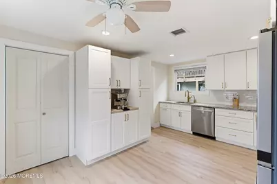 251 Bay Avenue, Highlands, NJ 07732 - Photo 10