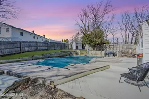 868 Royal Ln, Toms River Township, NJ 08753 - Photo 2