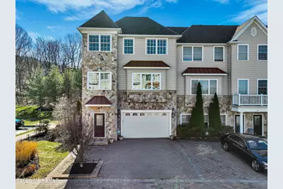 12 White Oak Lane, Aberdeen Township, NJ 07747 - Photo 2