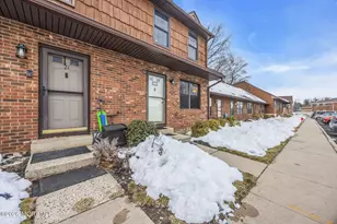 23 Quail Run Dr, Jamesburg, NJ 08831 - Photo 1