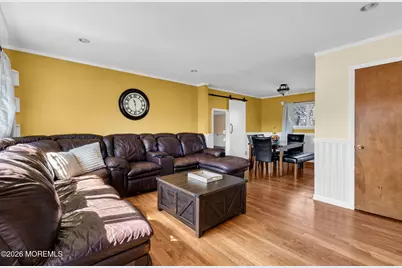 32 Koenig Lane, Freehold, NJ 07728 - Photo 4