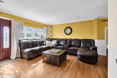 32 Koenig Lane, Freehold, NJ 07728 - Photo 2