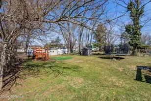 32 Koenig Ln, Freehold, NJ 07728 - Photo 18