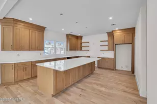 64 Byrnes Ln, Eatontown, NJ 07724 - Photo 16