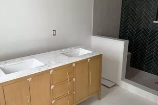 64 Byrnes Ln, Eatontown, NJ 07724 - Photo 28