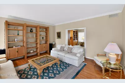 33 Samantha Circle, Matawan, NJ 07747 - Photo 12