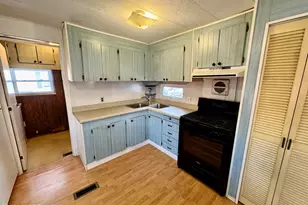 9 Sams Ct, Hazlet Township, NJ 07730 - Photo 6