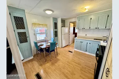 9 Sams Court, Hazlet Township, NJ 07730 - Photo 4