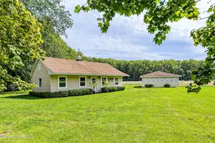 25 Water St, Colts Neck Township, NJ 07722 - Photo 66