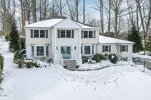 77 Bunker Hill Dr, Middletown, NJ 07748 - Photo 4