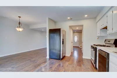 43 Kingsley Way, Freehold, NJ 07728 - Photo 6