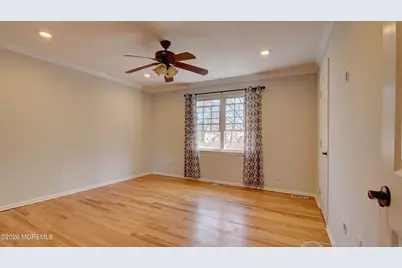 43 Kingsley Way, Freehold, NJ 07728 - Photo 12