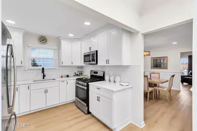 37 Murray Hill Terrace, Marlboro Township, NJ 07746 - Photo 24