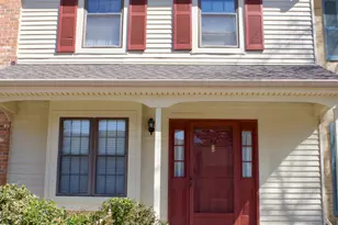 33 Balmoral Ct, Matawan, NJ 07747 - Photo 1