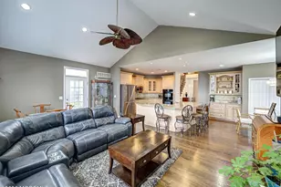 5 W Parsonage Way, Manalapan Township, NJ 07726 - Photo 32