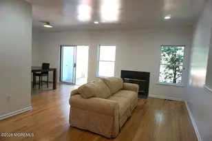 102 Cranbrook Ct, Holmdel, NJ 07733 - Photo 2