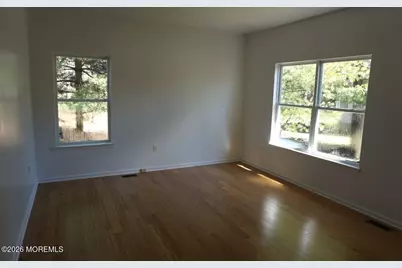 102 Cranbrook Court, Holmdel, NJ 07733 - Photo 12