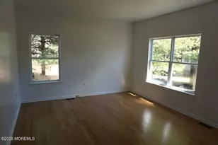 102 Cranbrook Ct, Holmdel, NJ 07733 - Photo 12