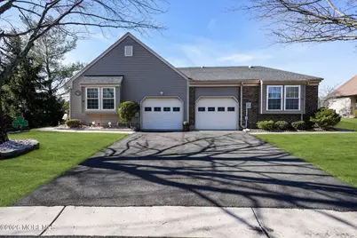 19 Hillsborough Drive #A, Monroe Township, NJ 08831 - Photo 2