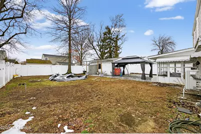 21 Anderson Street, Union Beach, NJ 07735 - Photo 24